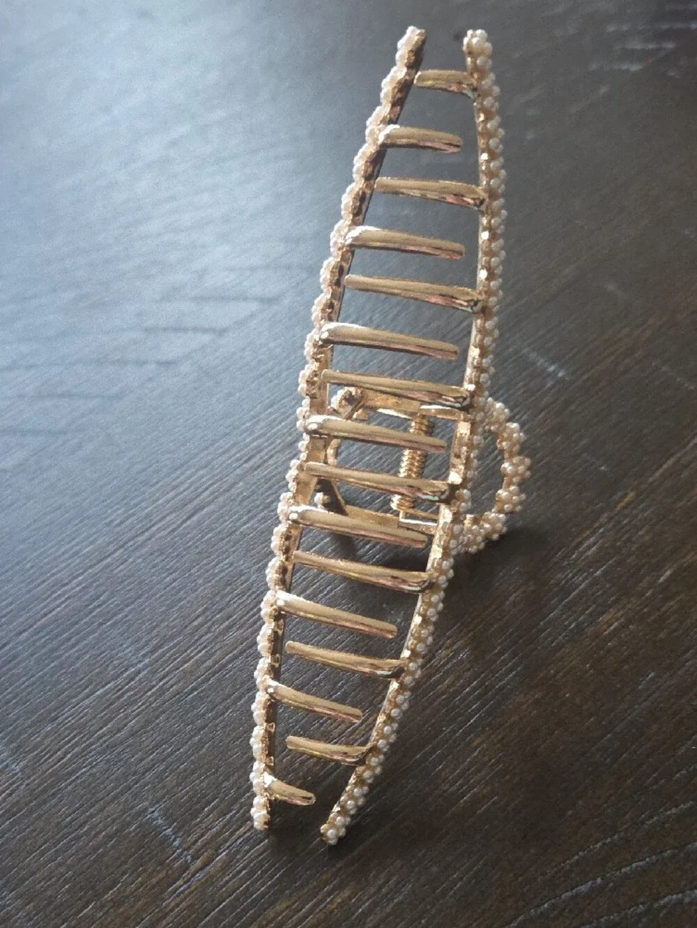 NWOT Pearl-Embellished Gold Hair Clip
